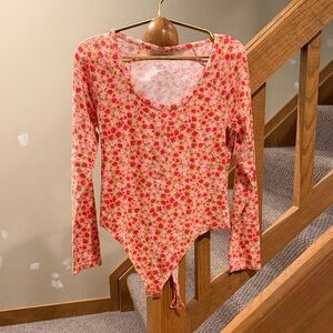 aerie Pink Red Floral Long-Sleeve Scoop Neck Bodysuit
